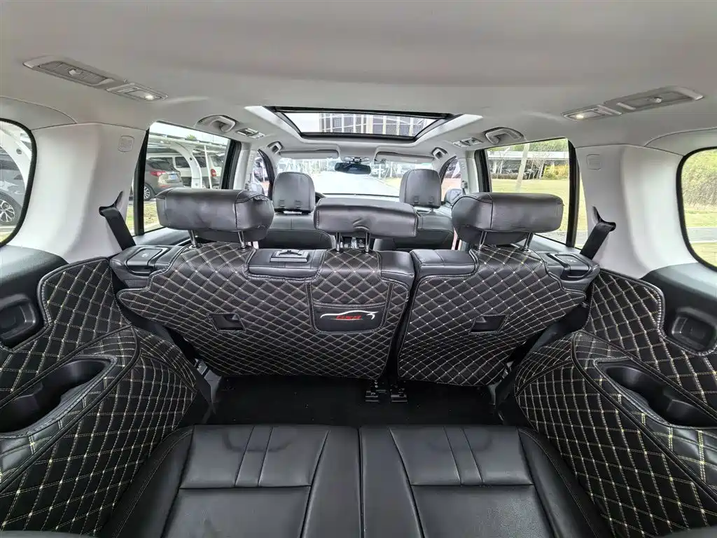 GAC Motor Trumpchi GS8 2019 — фото 9