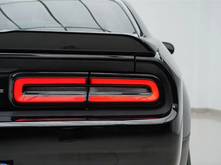 Dodge  2020 — фото 33