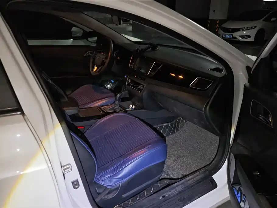 Hyundai Mistra 2015 — фото 8