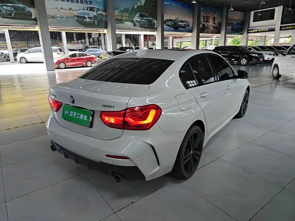 BMW 1 Series 2022