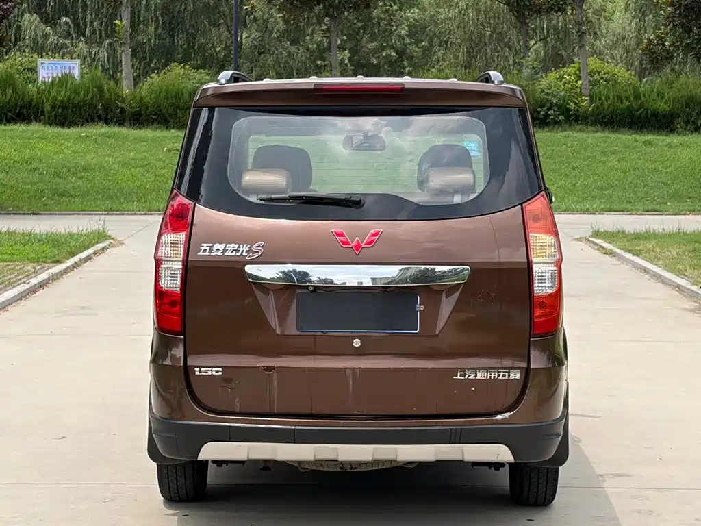 Wuling Hongguang 2015 — фото 14