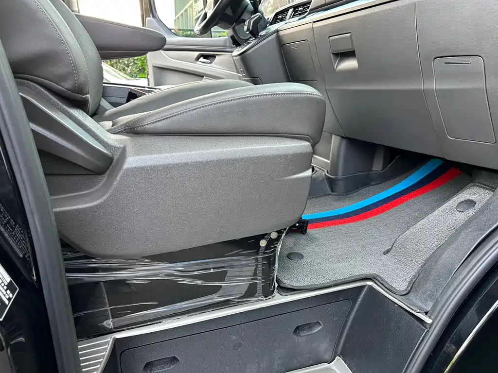 Ford Tourneo 2024 — фото 14