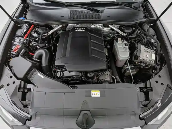 Audi A6L 2022