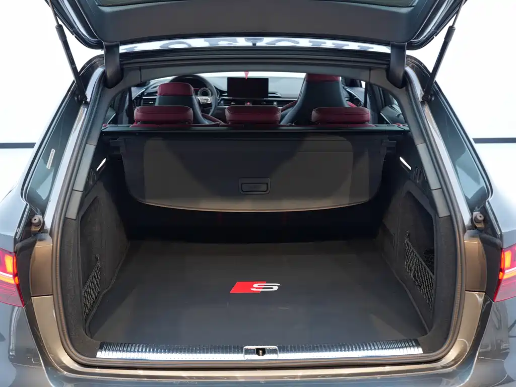 Audi S4 2025 — фото 16