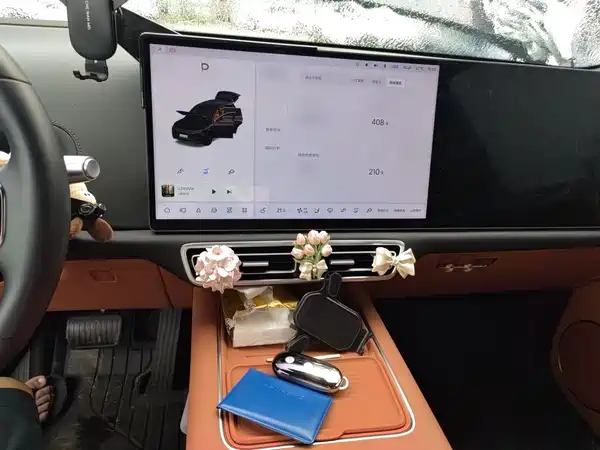 Li Auto L8 2025