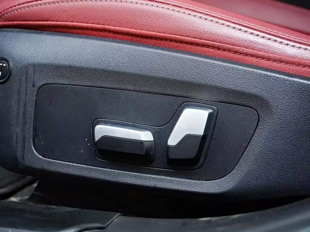 BMW 3 Series 2021 — фото 13