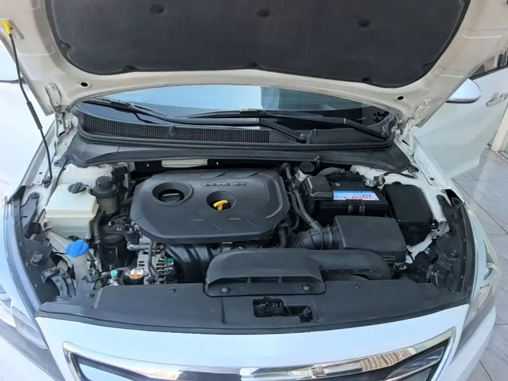 Hyundai Mistra 2015 — фото 20