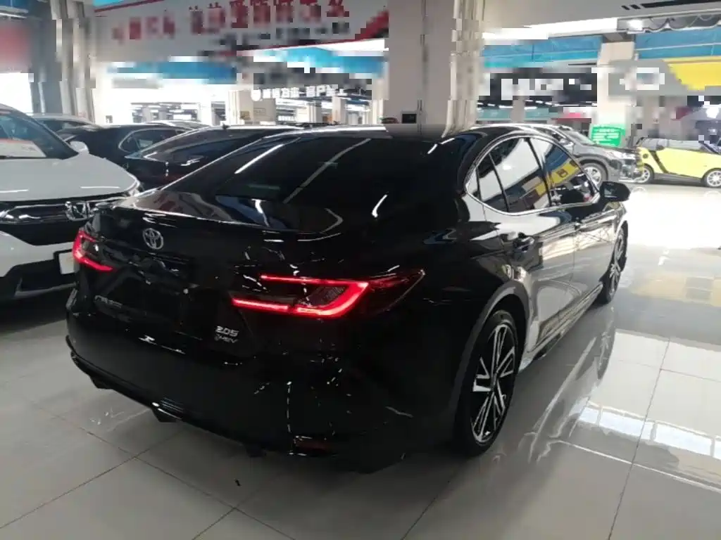 Toyota Camry 2024