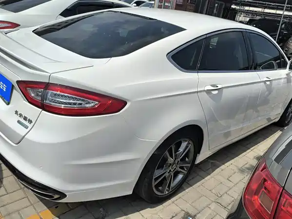 Ford Mondeo 2014