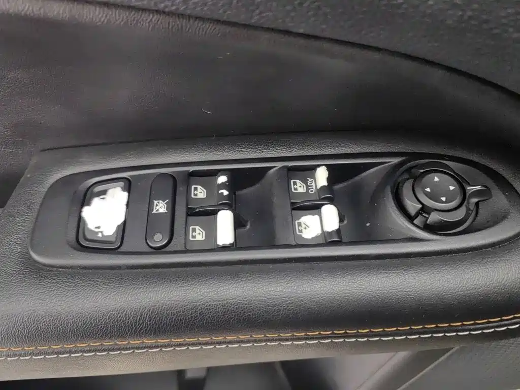 Jeep Compass 2017 — фото 9