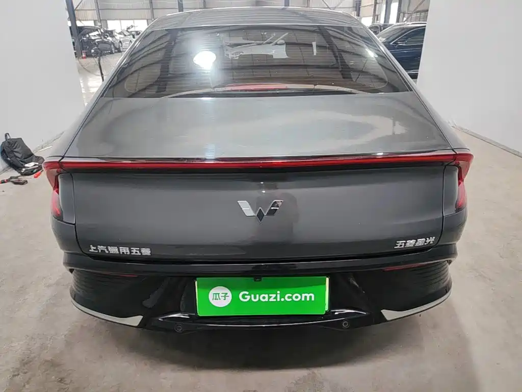 Wuling Starlight 2024