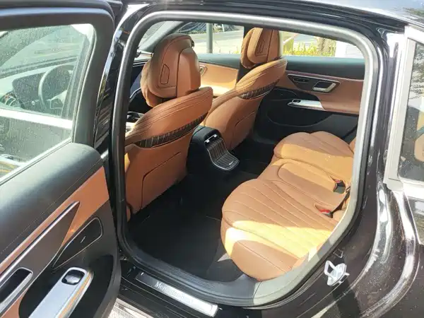 Mercedes-Benz E-Class New Energy 2024