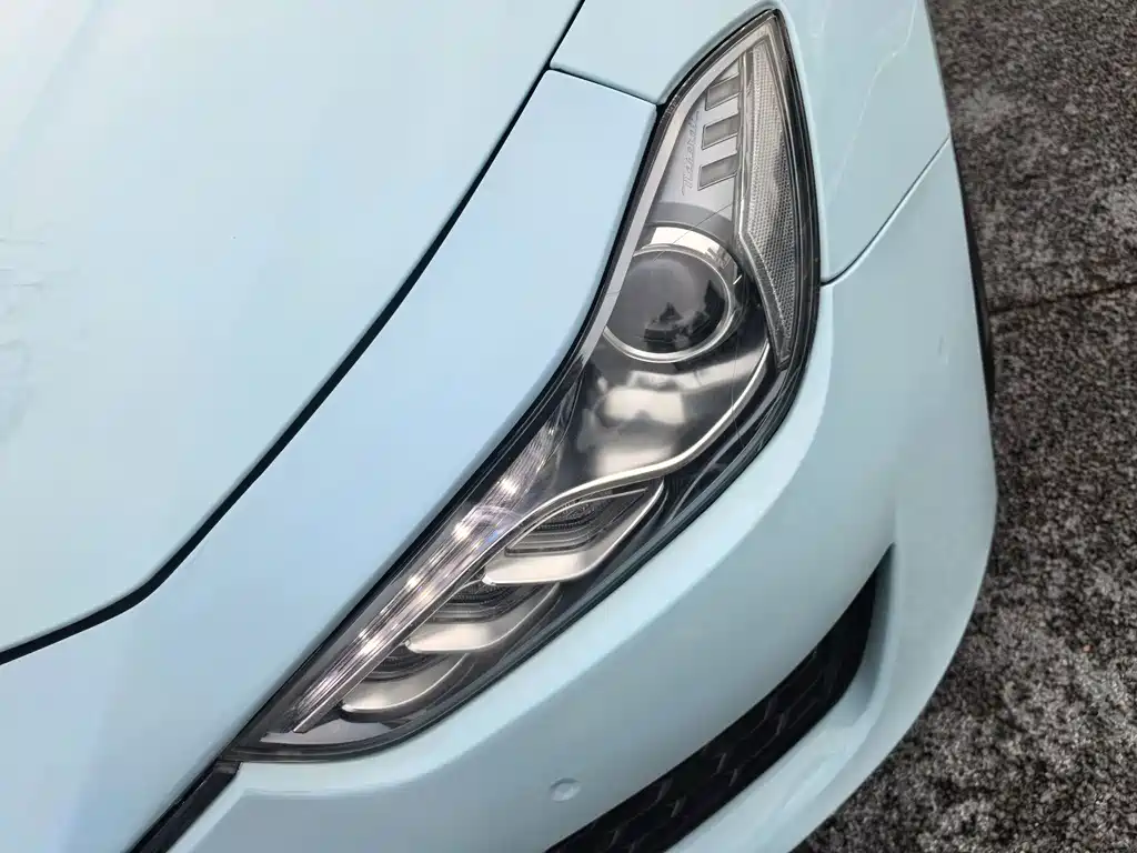 Maserati Ghibli 2017 — фото 17