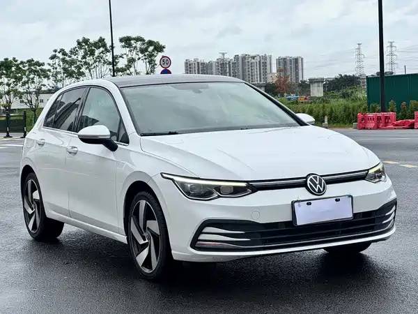 Volkswagen Golf 2022