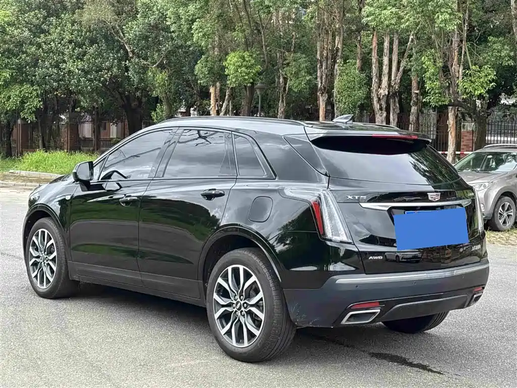 Cadillac XT5 2021 — фото 5