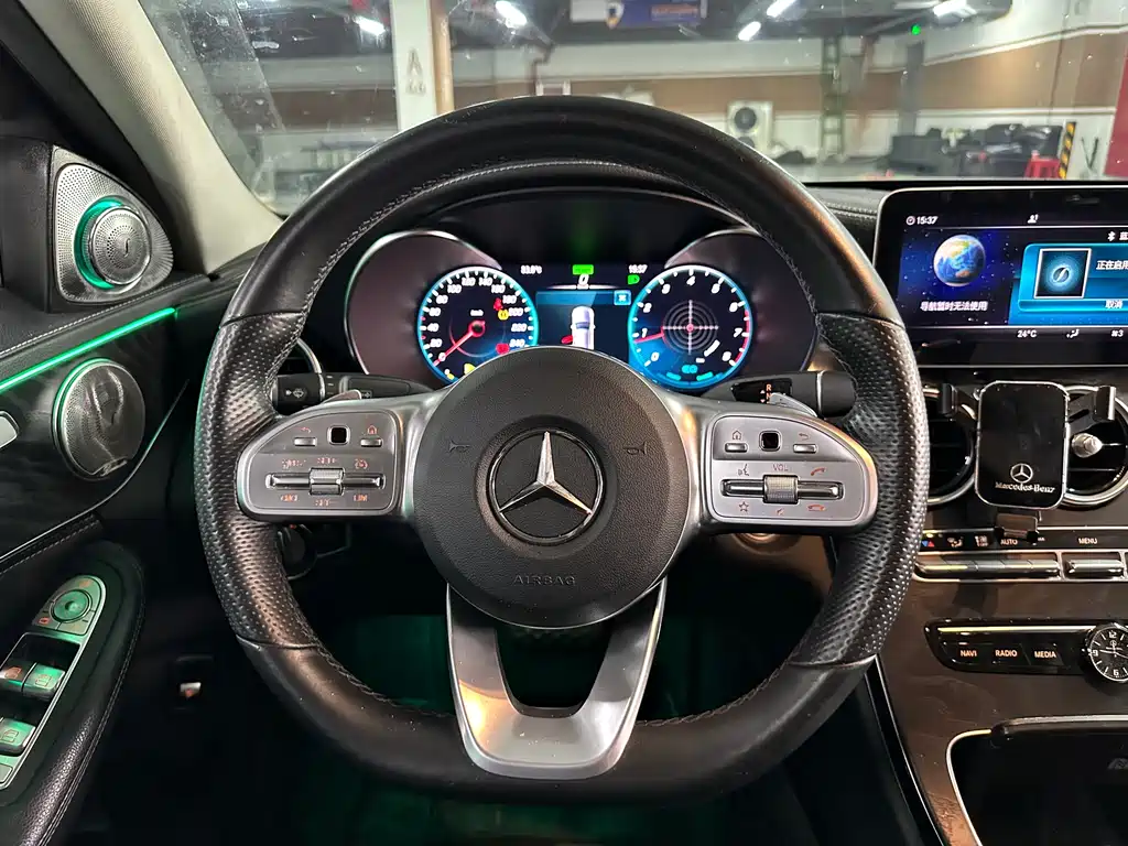Mercedes-Benz C-Class 2019 — фото 10