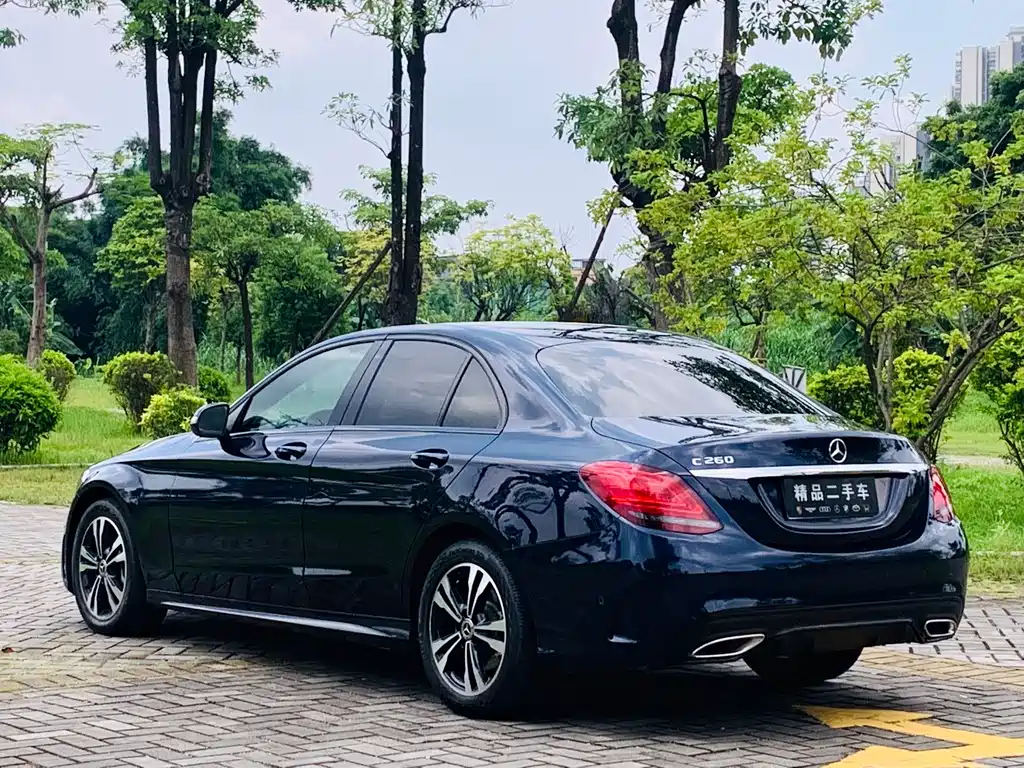 Mercedes-Benz C-Class 2019