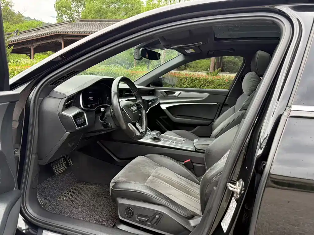 Audi A6L 2020