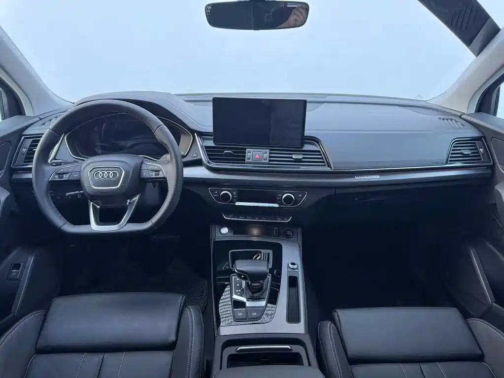 Audi Q5L 2023 — фото 9