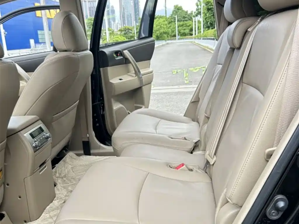 Toyota Highlander 2014