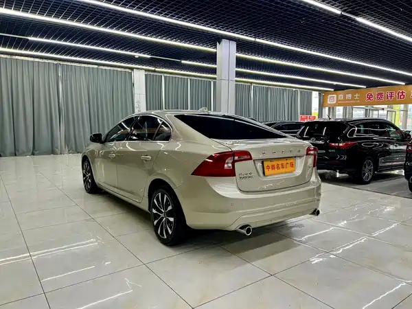 Volvo S60 2019