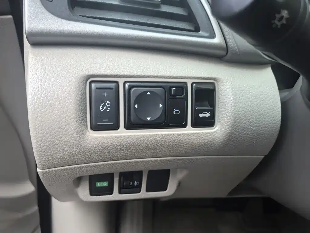 Nissan Sylphy 2014 — фото 15