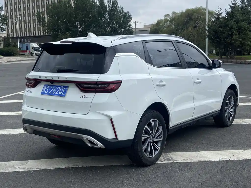 Geely Vision X6 2021 — фото 14