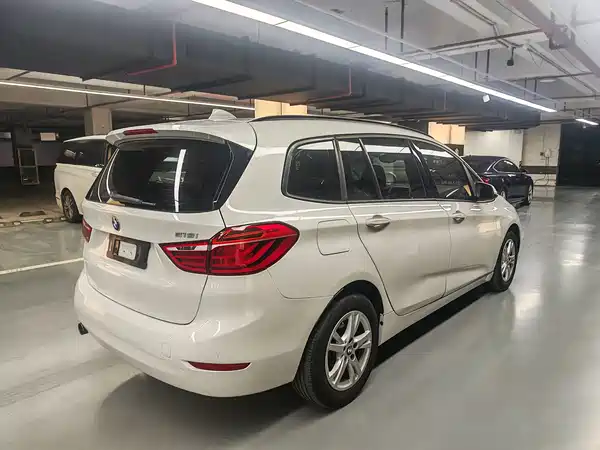 BMW 2 Series Wagon 2018