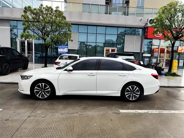 Honda Inspire 2023