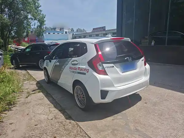 Honda Fit 2016