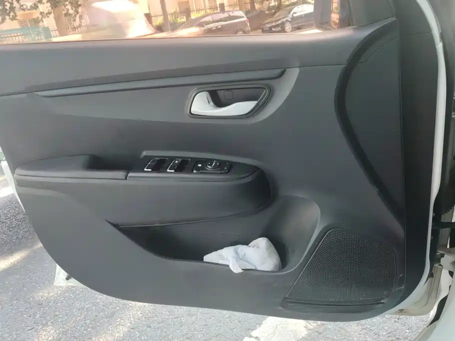 Kia K2 2017
