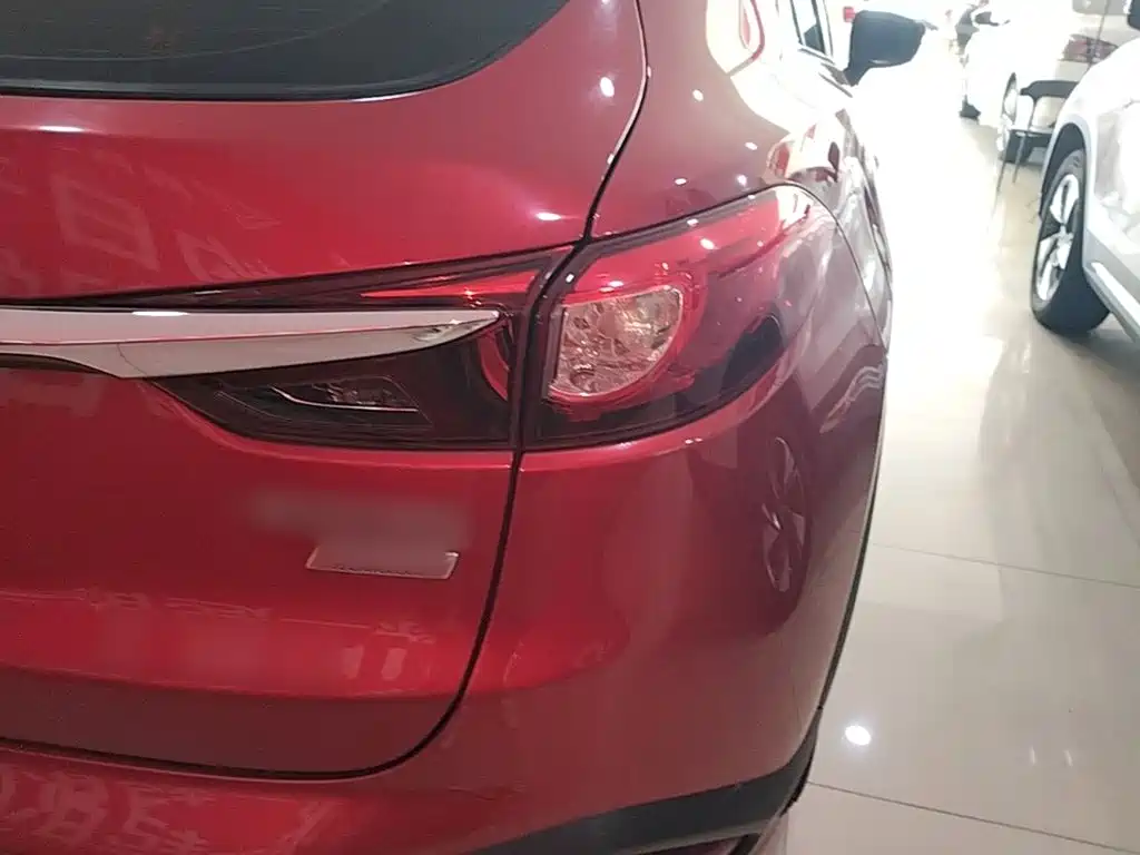 Mazda CX-4 2017 — фото 8