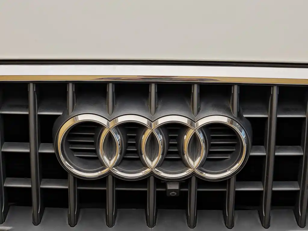 Audi Q3 2015 — фото 3
