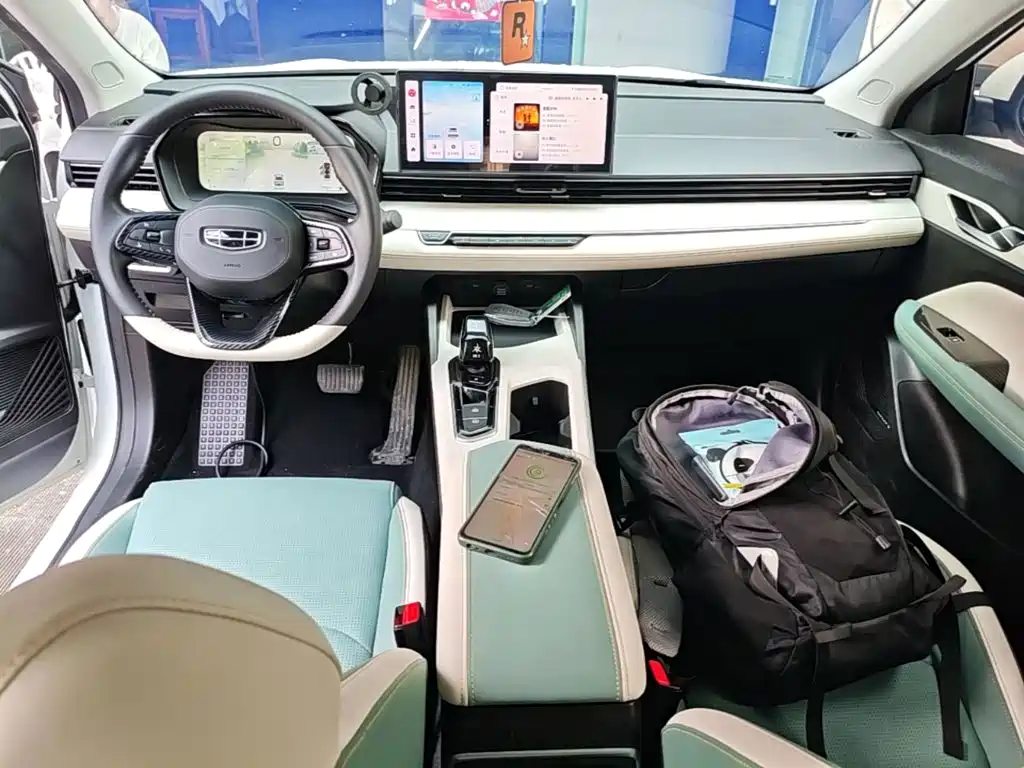 Geely Emgrand L Hip 2022 — фото 10