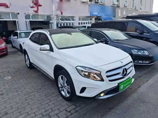 Mercedes-Benz GLA 2016