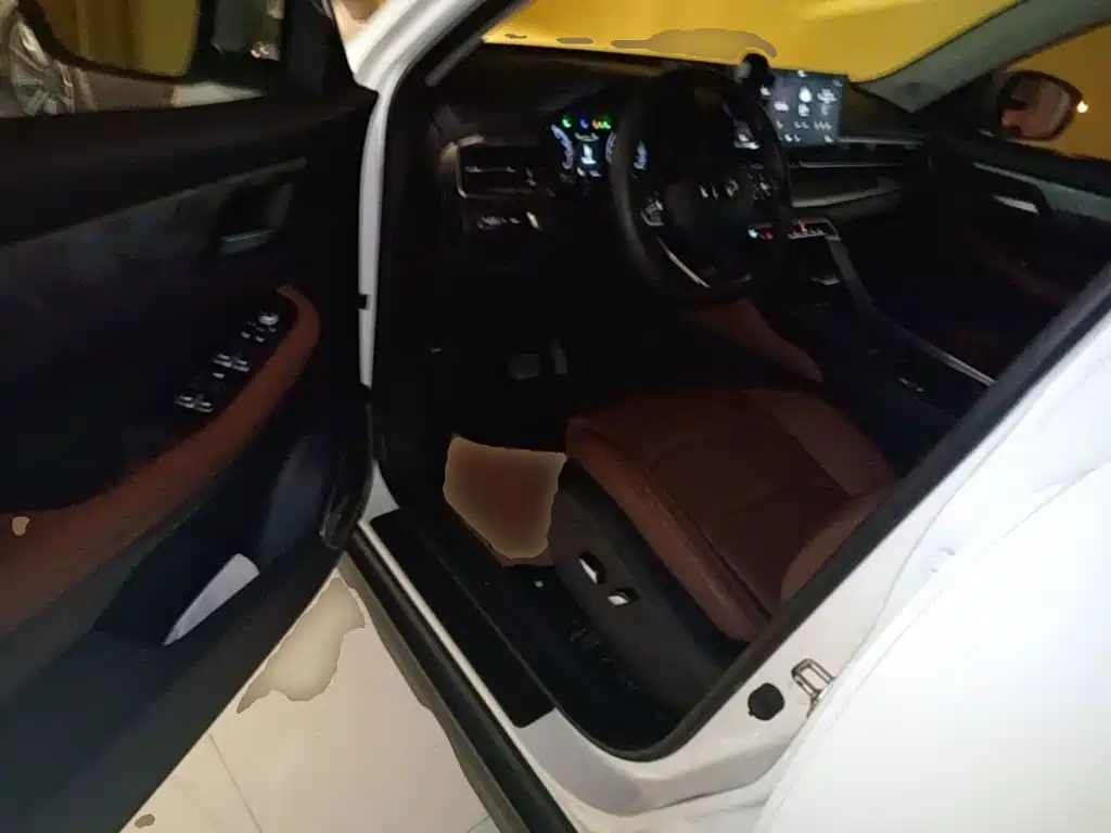Geely Vision X6 2023 — фото 15