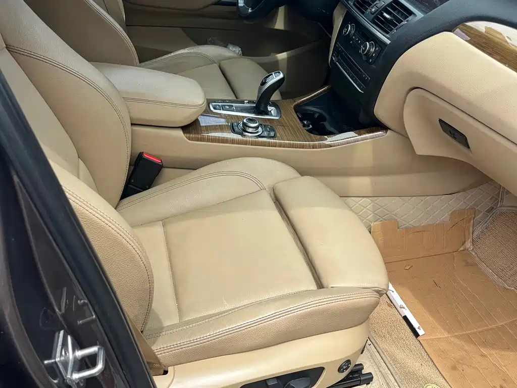 BMW X3 2011