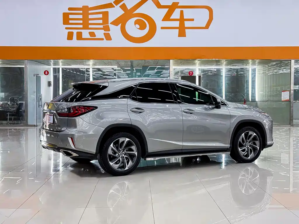 Lexus RX 2018 — фото 17