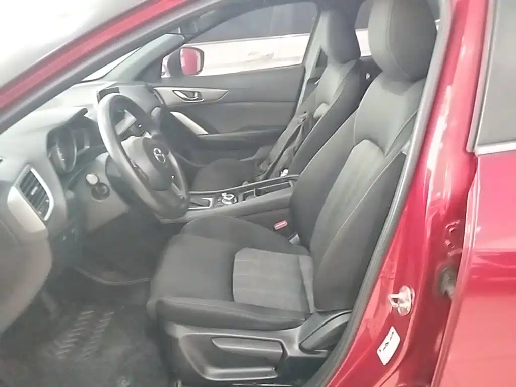 Mazda CX-4 2017 — фото 15