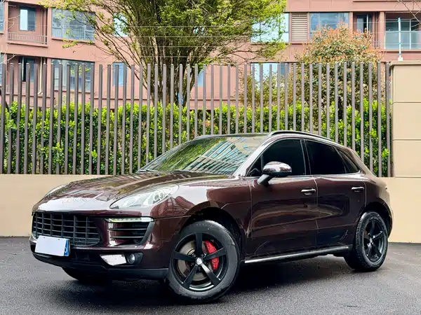 Porsche Macan 2016