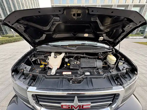 GMC SAVANA 2017