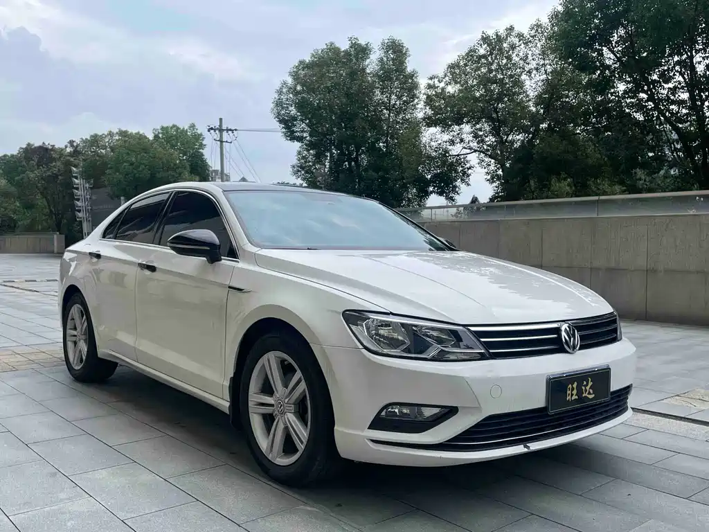 Volkswagen Lamando 2015