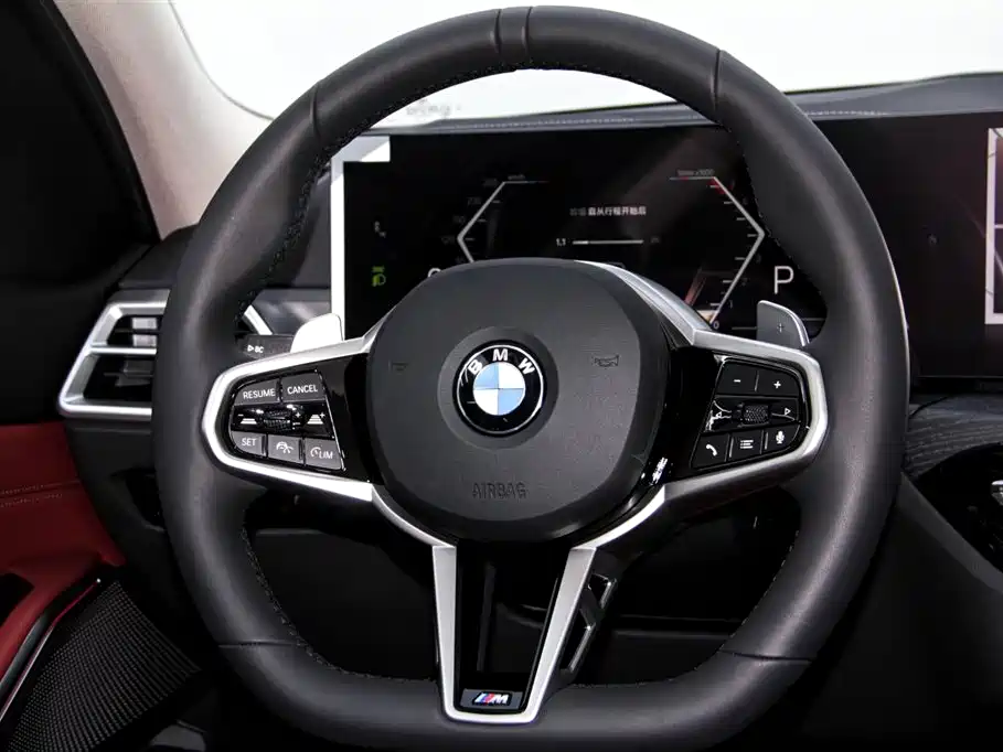BMW 3 Series 2025 — фото 14