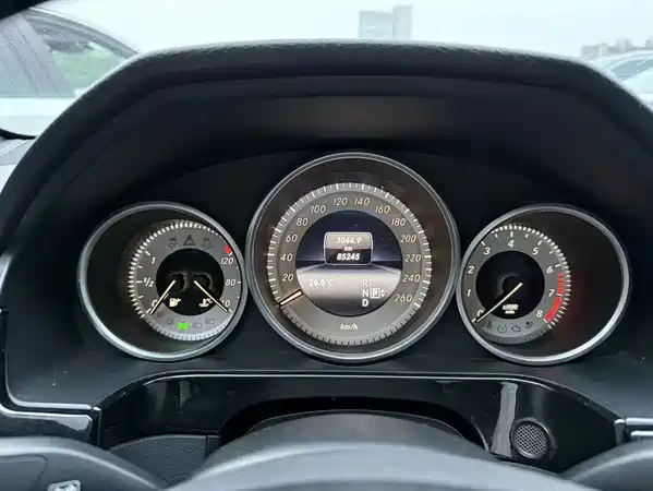 Mercedes-Benz E-Class 2013