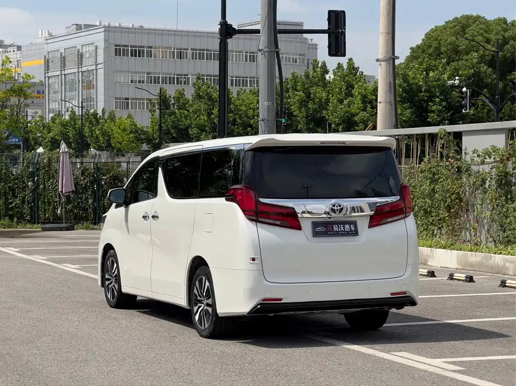 Toyota Alphard 2019 — фото 6