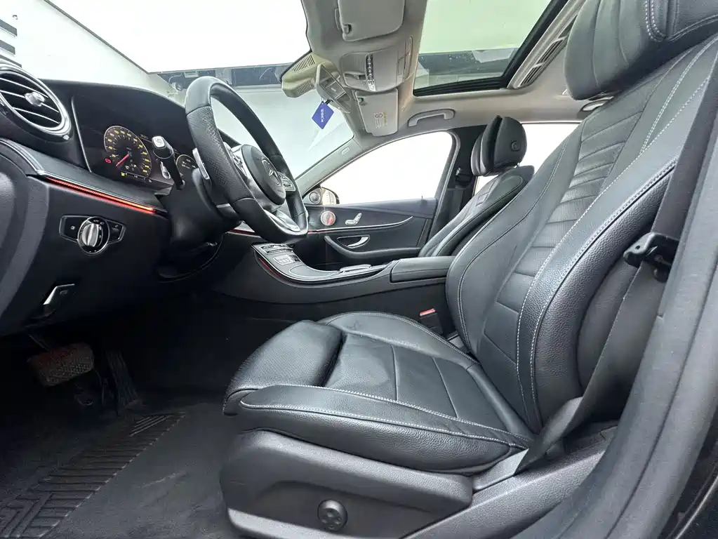 Mercedes-Benz E-Class 2018 — фото 12