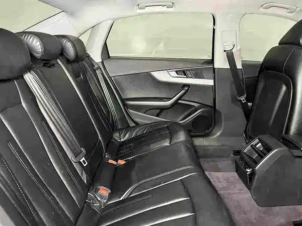 Audi A4L 2018