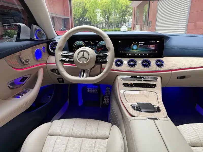 Mercedes-Benz E-Class 2020 — фото 12