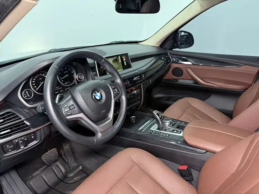 BMW X5 2016 — фото 9