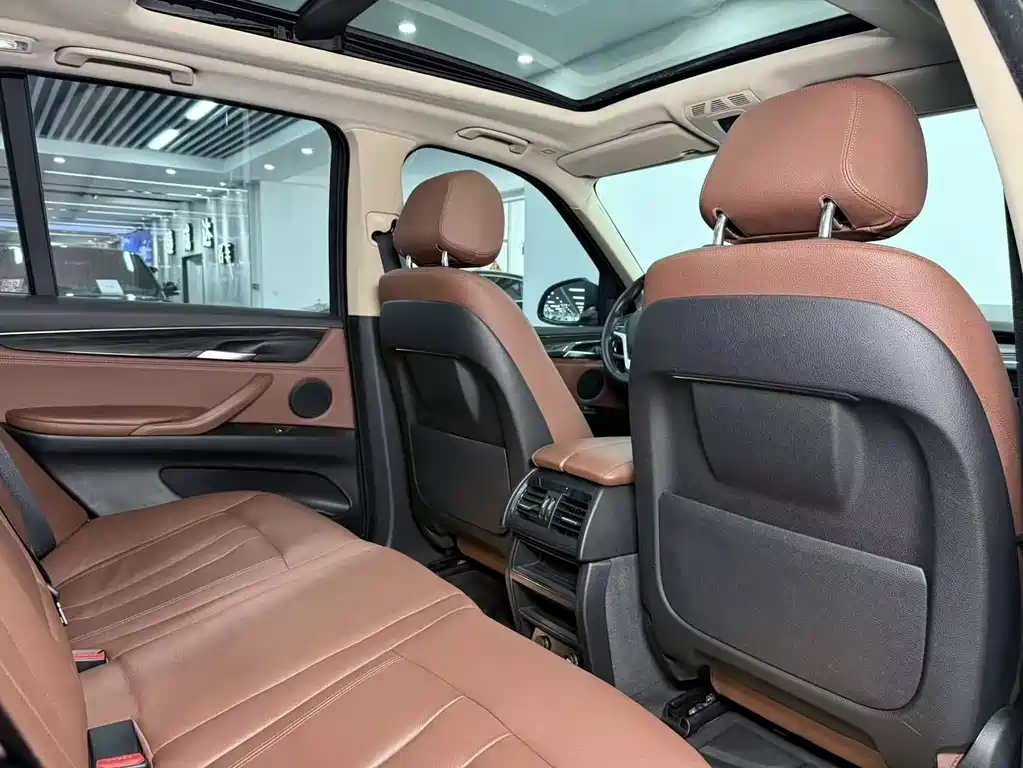 BMW X5 2016 — фото 14